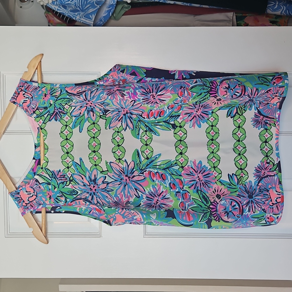 3/$20 Lilly Pulitzer Silk Iona Shell Resort Tank Blouse size M - Picture 2 of 7